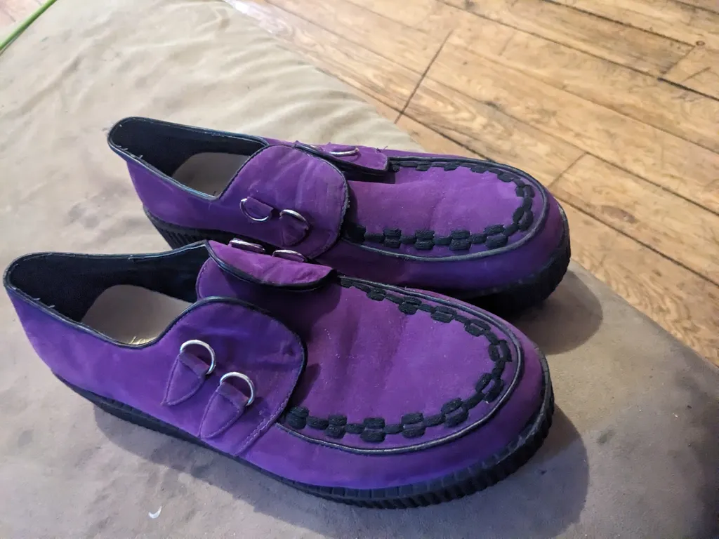 Temu shoes size 9 photo 1