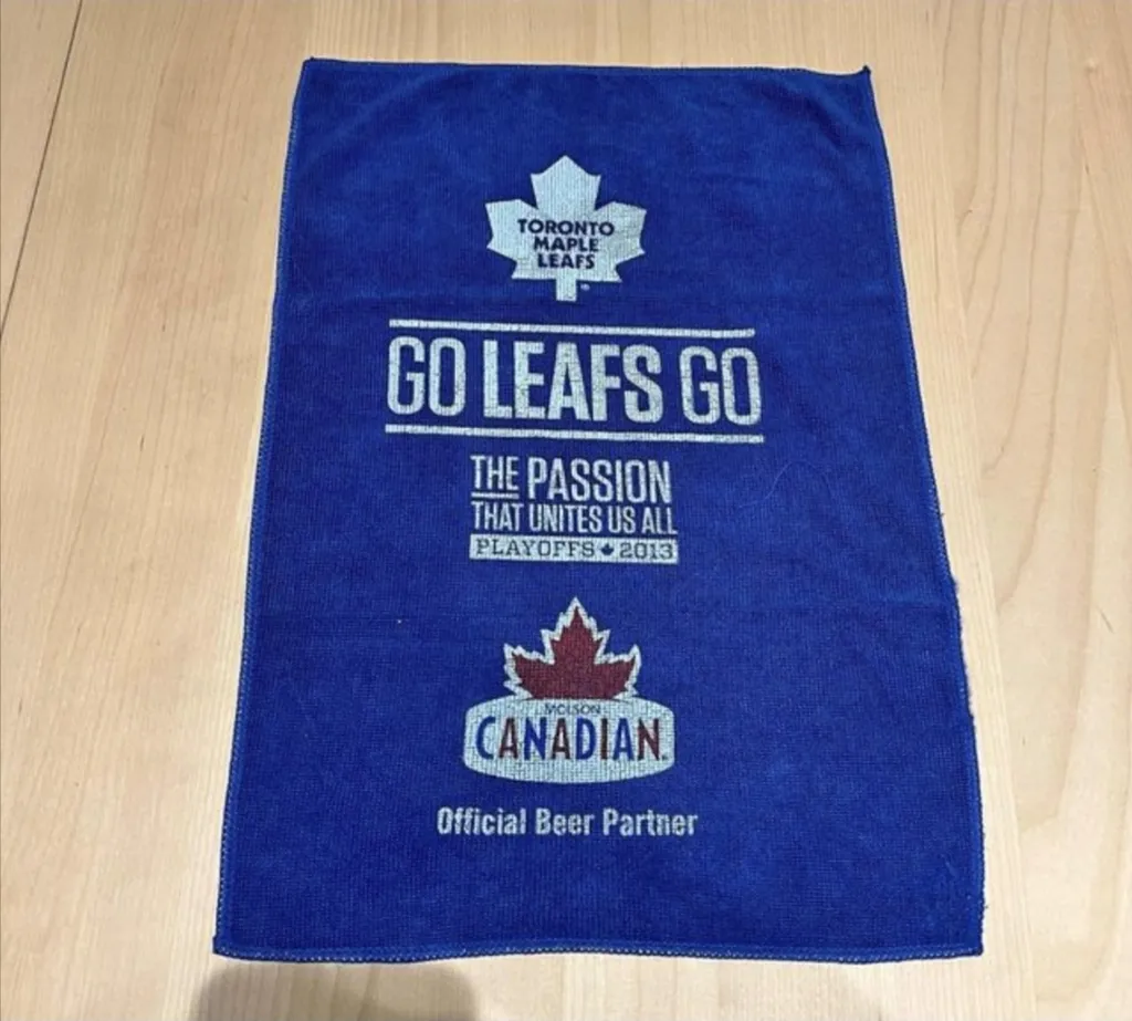 Toronto Maple Leafs 2013 Playoffs Towel (Rare) photo 1