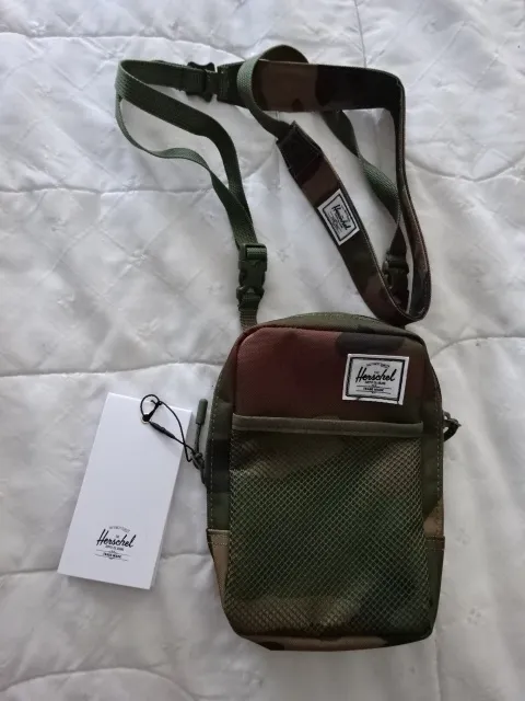 Herschel St Clair Large Crossbody Bag photo 1