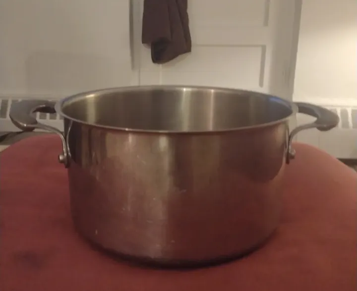 Large pot photo 1