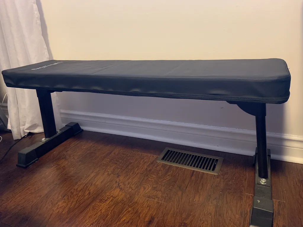 Folding flat bench photo 1