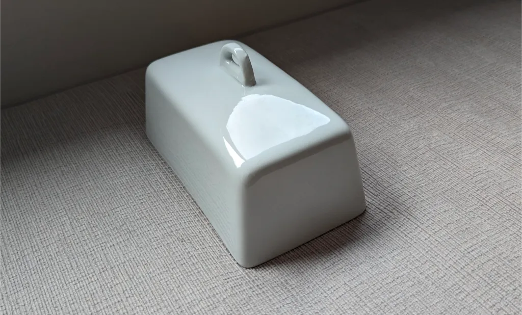 White Ceramic Butter Dish Lid  photo 1