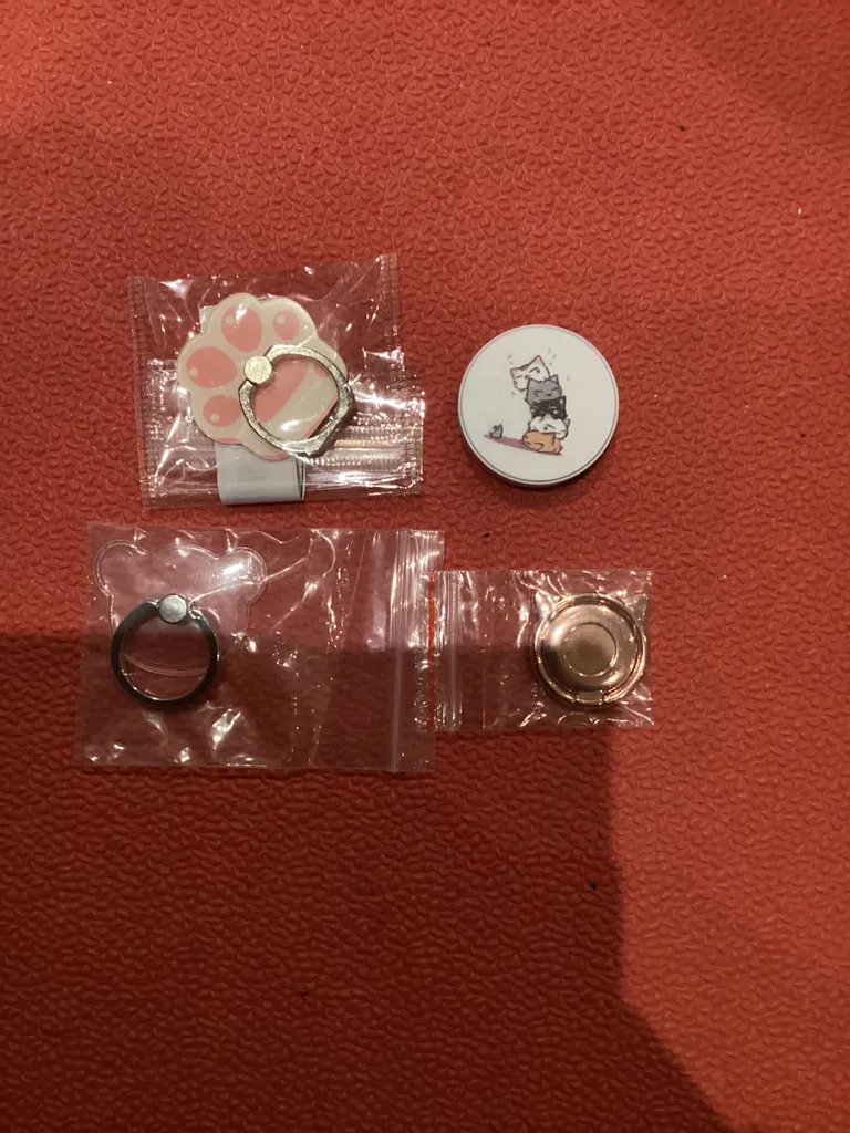 Cat pop sockets photo 1