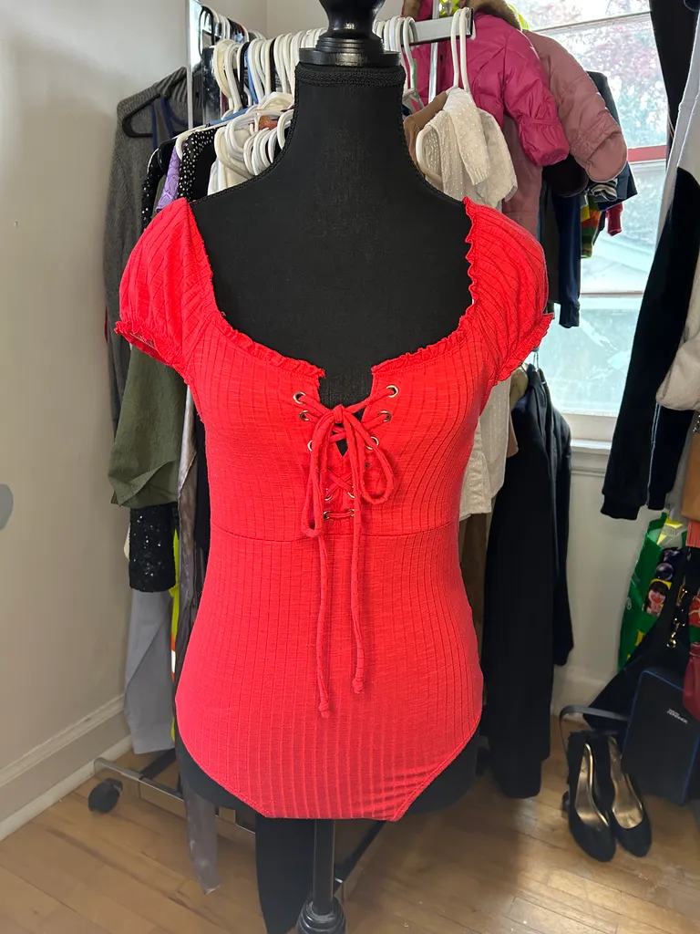 Red GUESS Bodysuit  photo 1