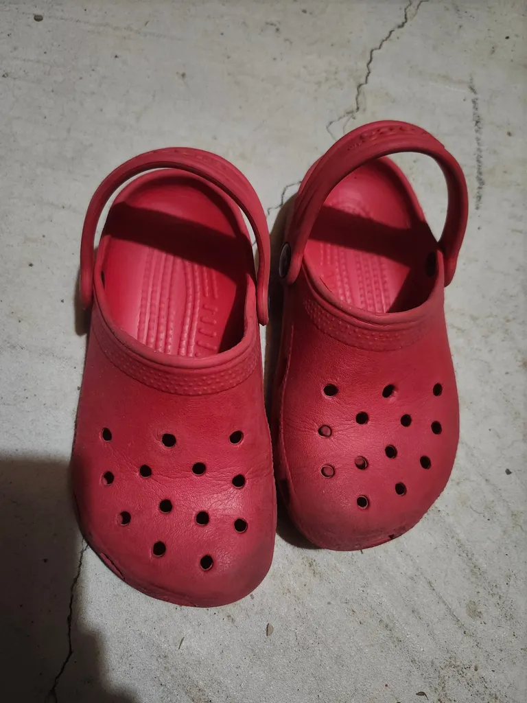 Crocs - size 10 - 11 photo 1