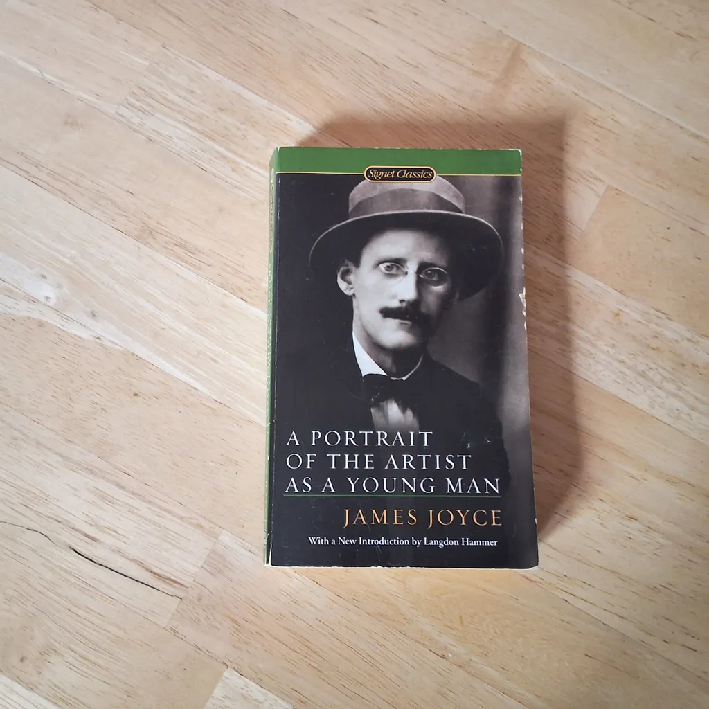 (Book) Joyce, Portrait of the artist as a young man photo 1