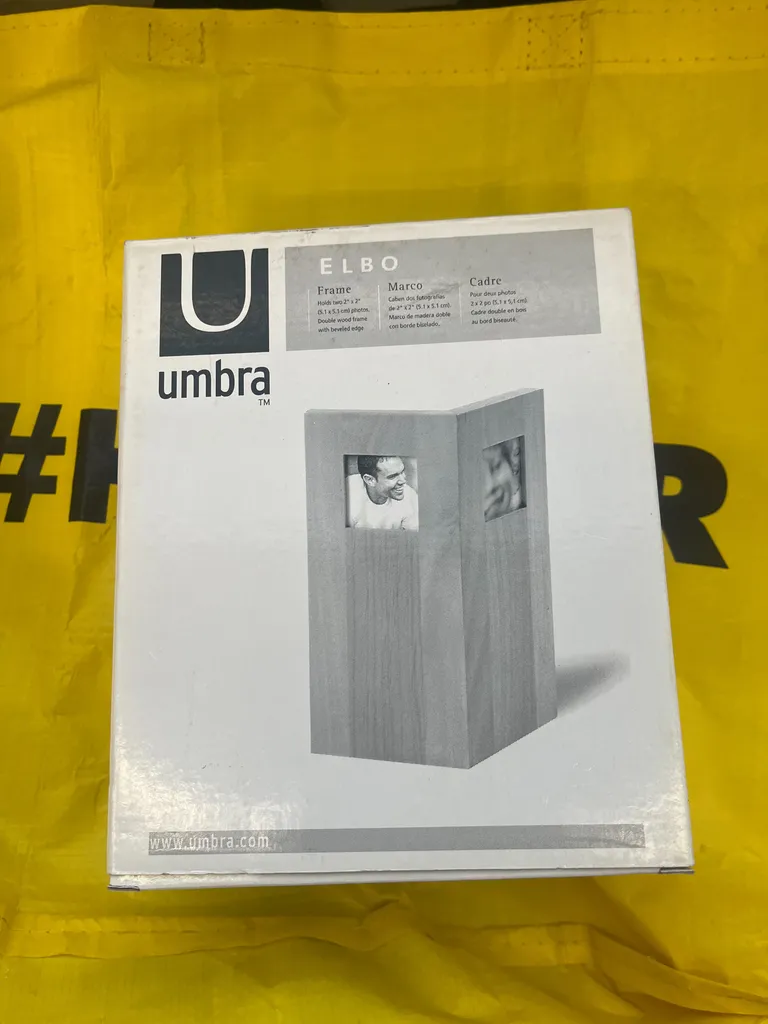 Umbra E L B O picture frame  photo 1