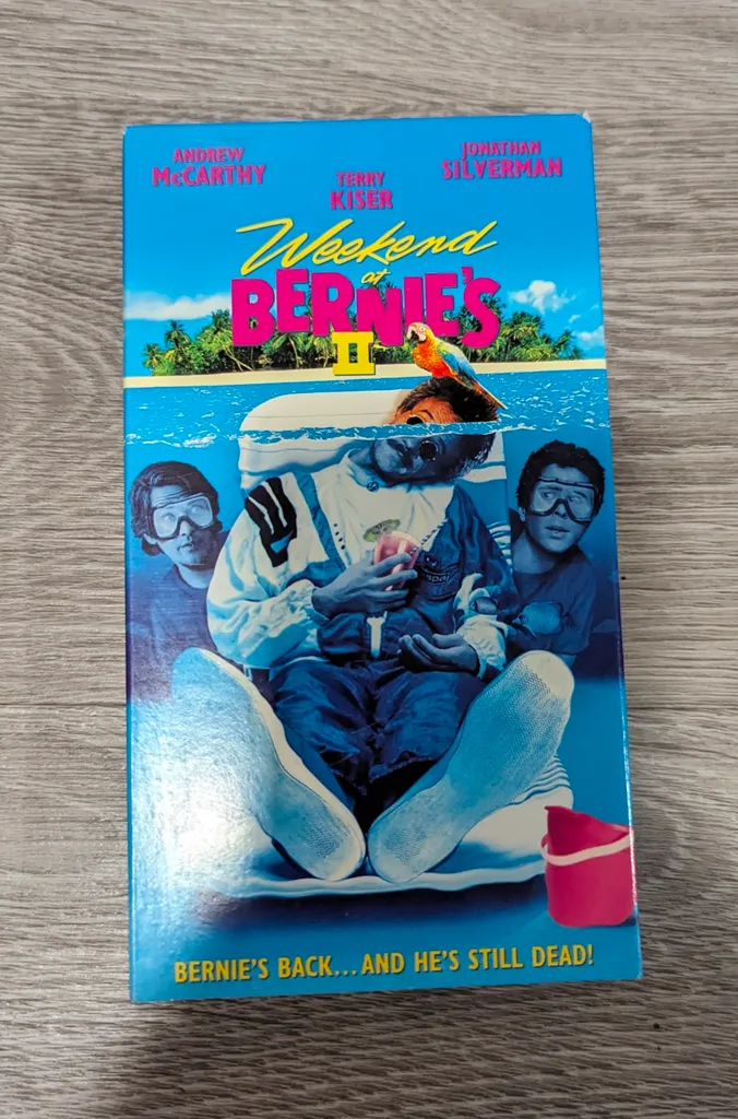 Weekend at Bernie's II VHS Tape Movie photo 1