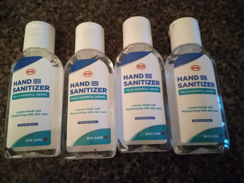 Mini hand sanitizer bottles photo 1