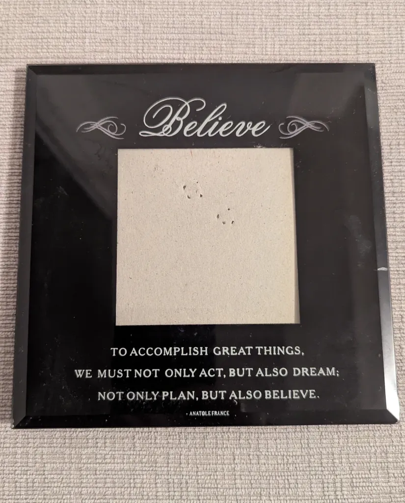 Inspirational Black Glass Photo Frame photo 1