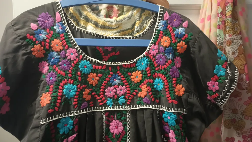 L Black Multicoloured Mexican Dress Embroidered photo 1