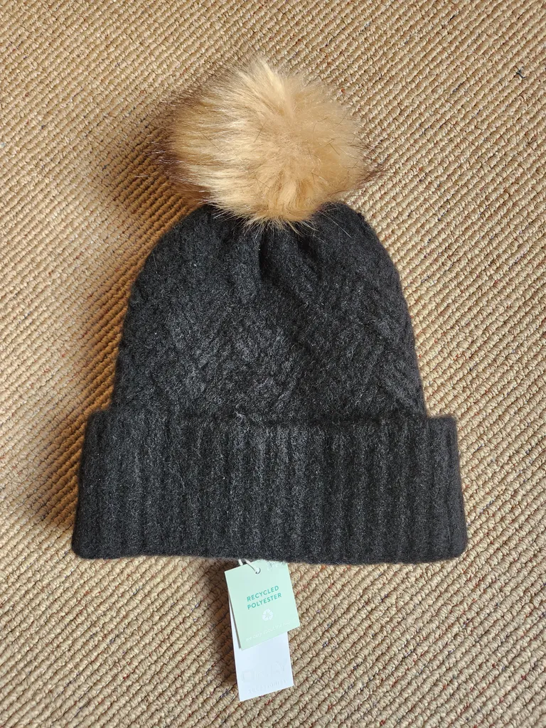 Brand new toque  photo 1