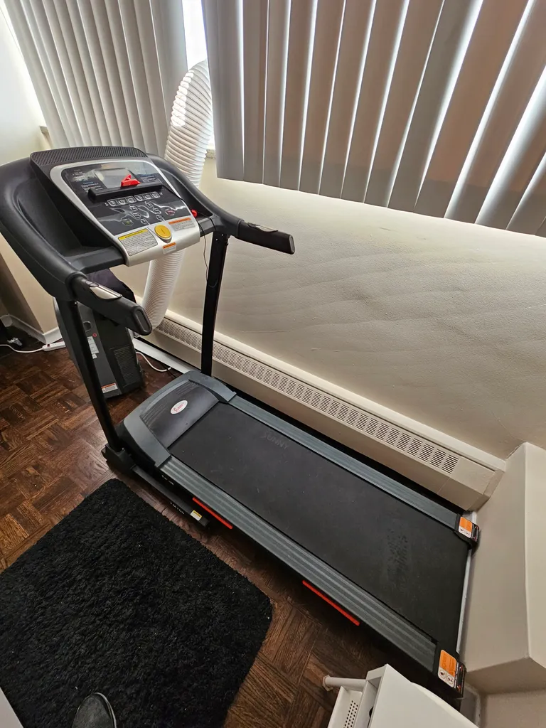 Must Go! Moving Trade - Sunny Health & Fitness TM100 photo 1