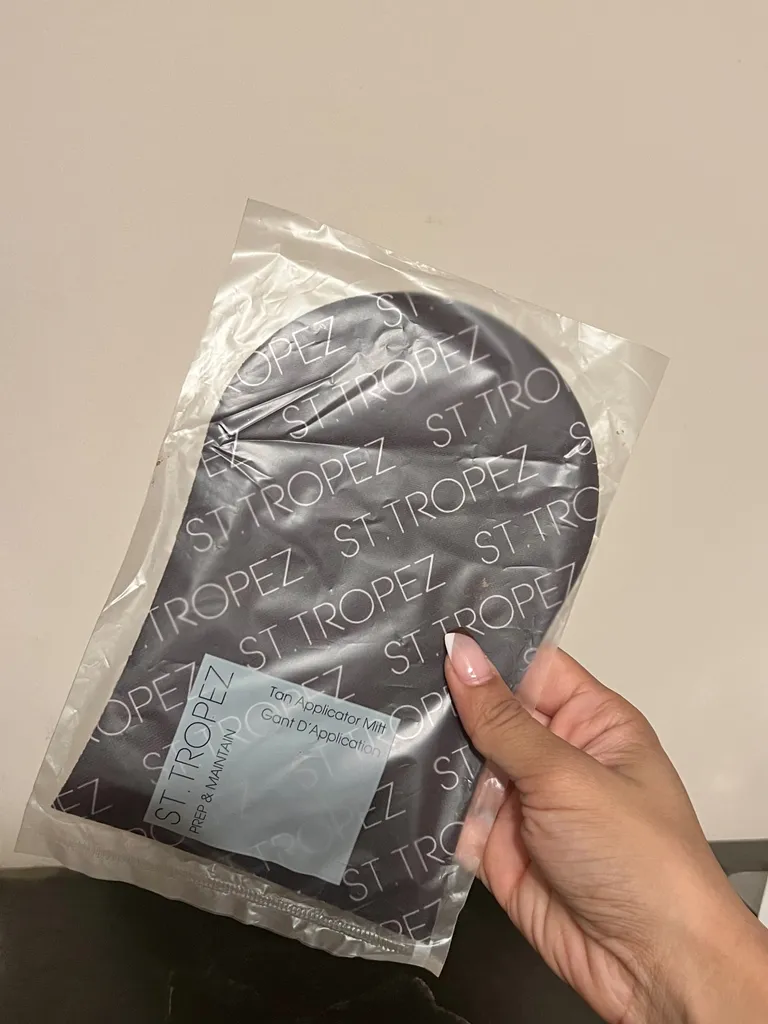 At.Teopez Tan Applicator Mitt photo 1