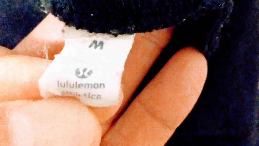 Lululemon, size M. photo 1