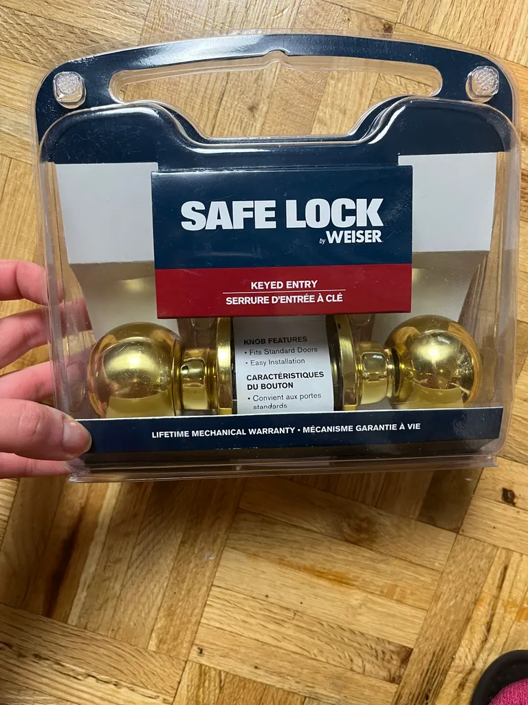 BNIB doorknobs with lock & key photo 1