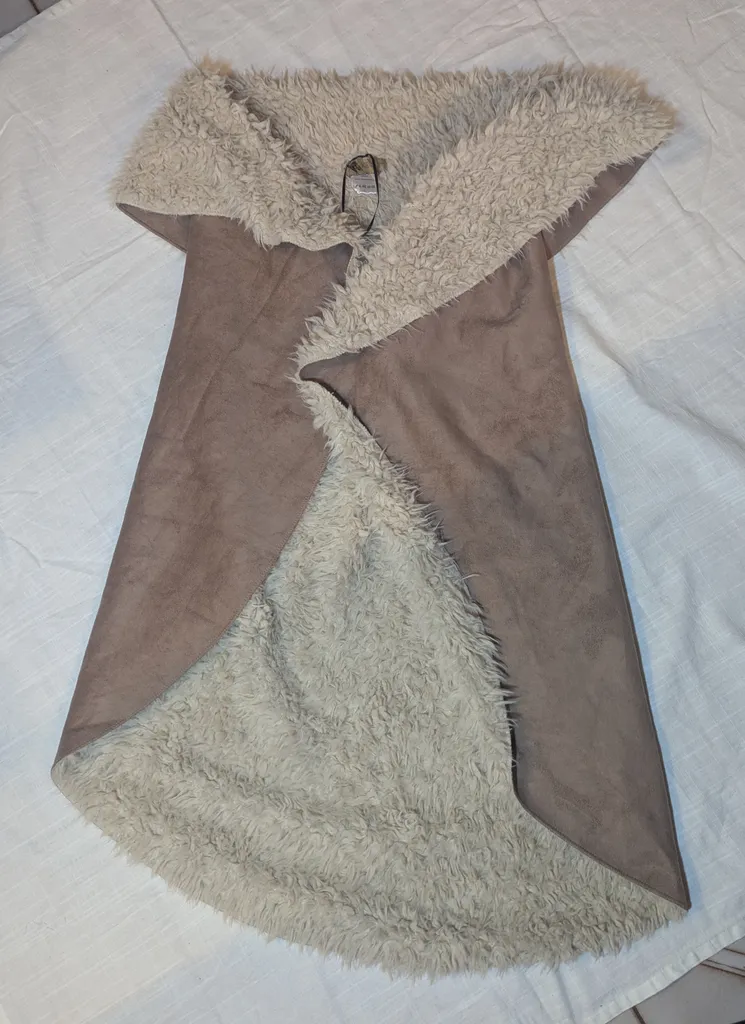 Long vest/coat photo 1