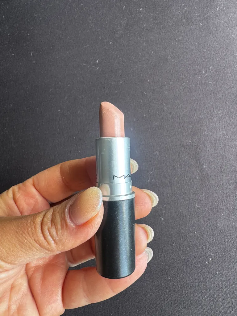 MAC - Fleshpot Lipstick photo 1