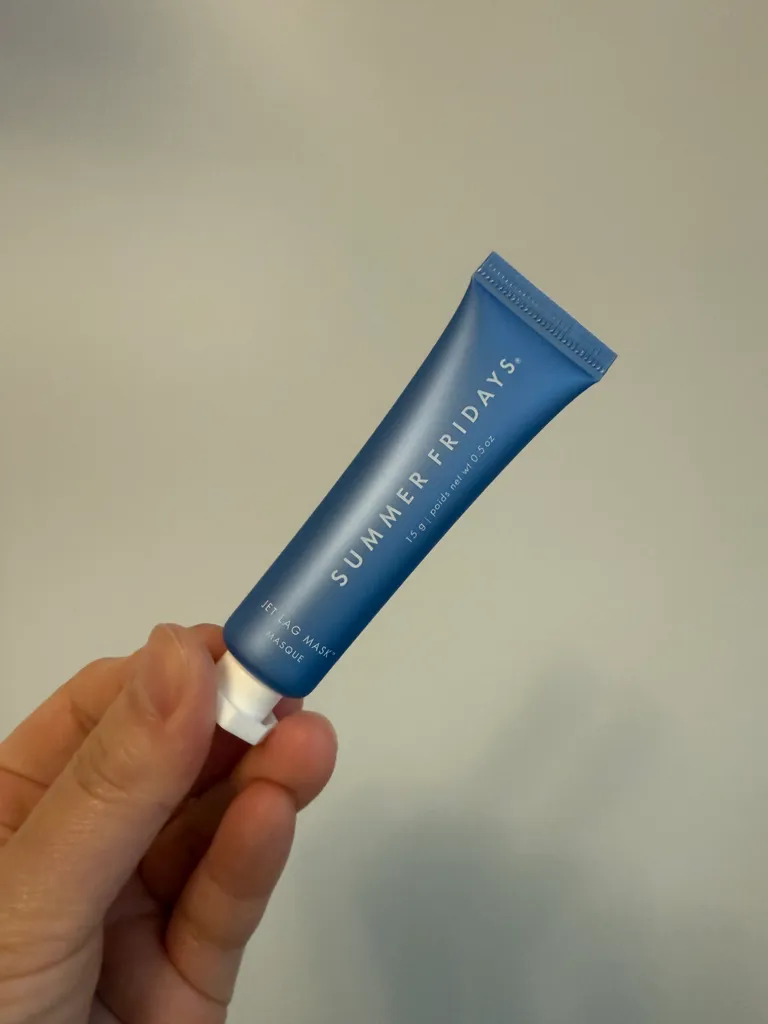 New Summer Fridays Jet lag mask  photo 1