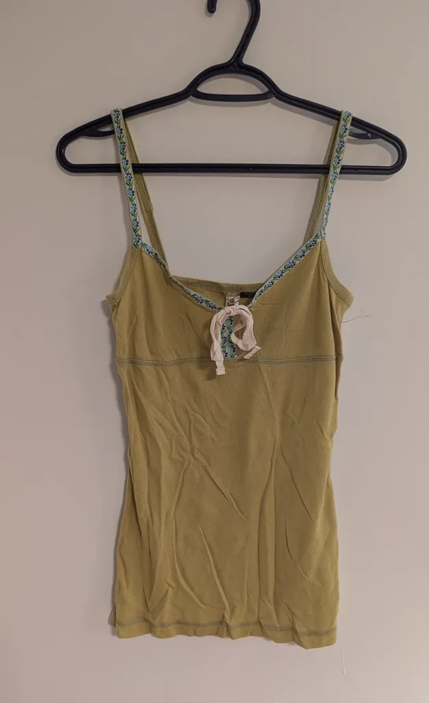 Eyeshadow Green Tank Top - Women's Size Large photo 1