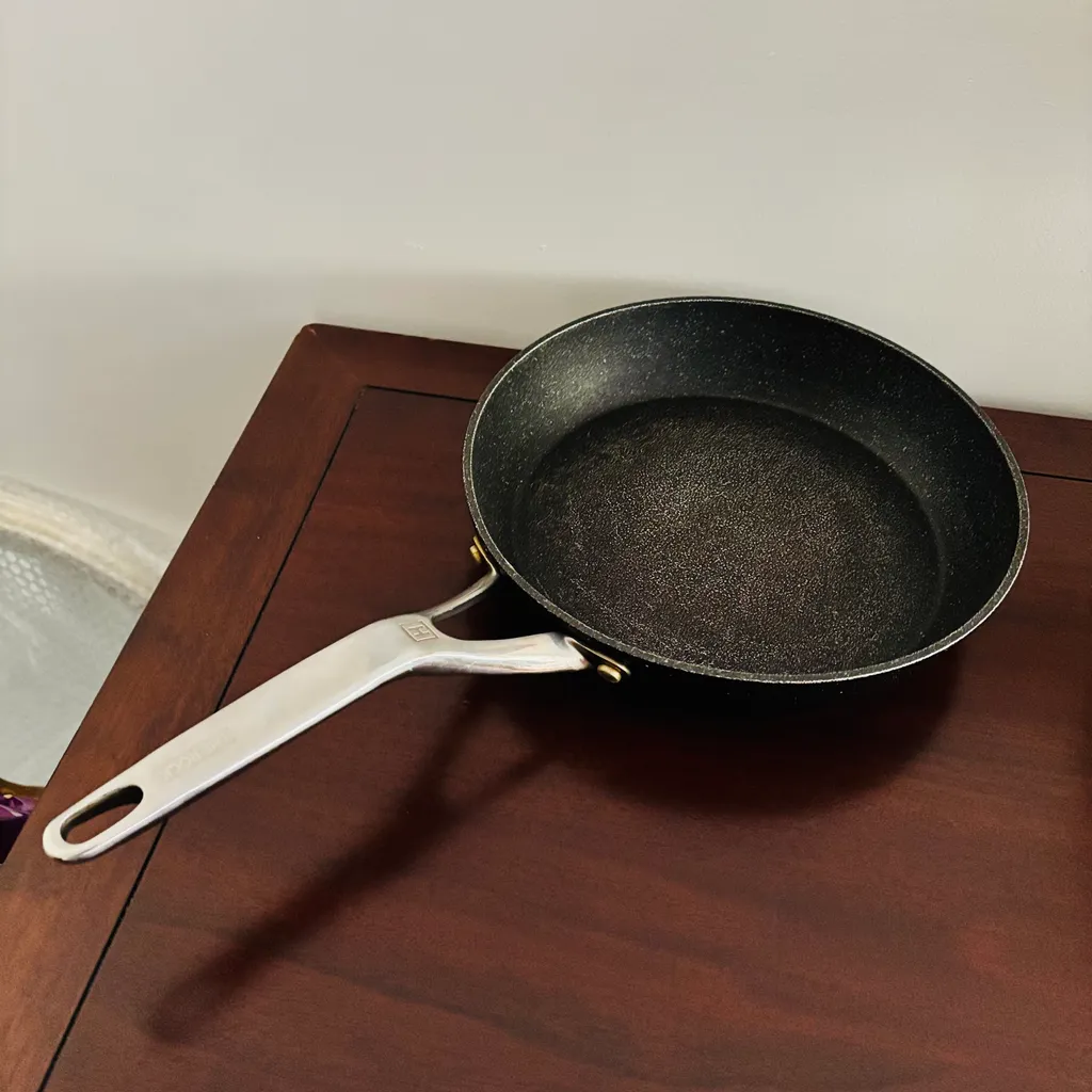 The Rock 10” Frying Pan #thriftypicks photo 1