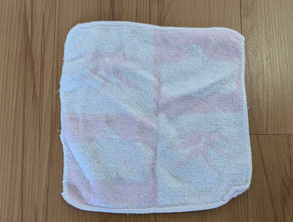 Pink and White Face Cloth photo 1