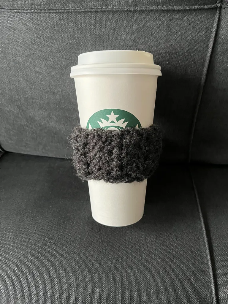 Crochet Cup Cozy photo 1