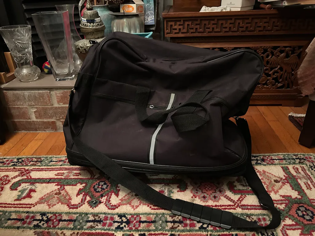 Noozion Expandable Foldable Suitcase - Black photo 1