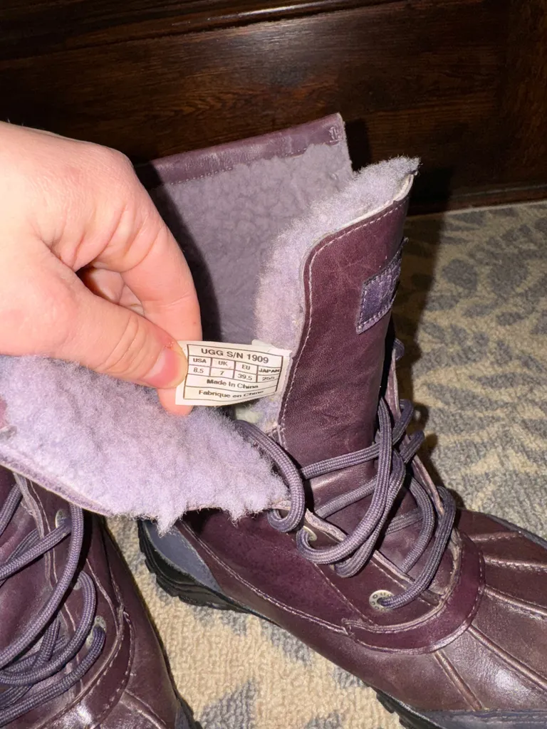 Uggs winter boots  photo 1