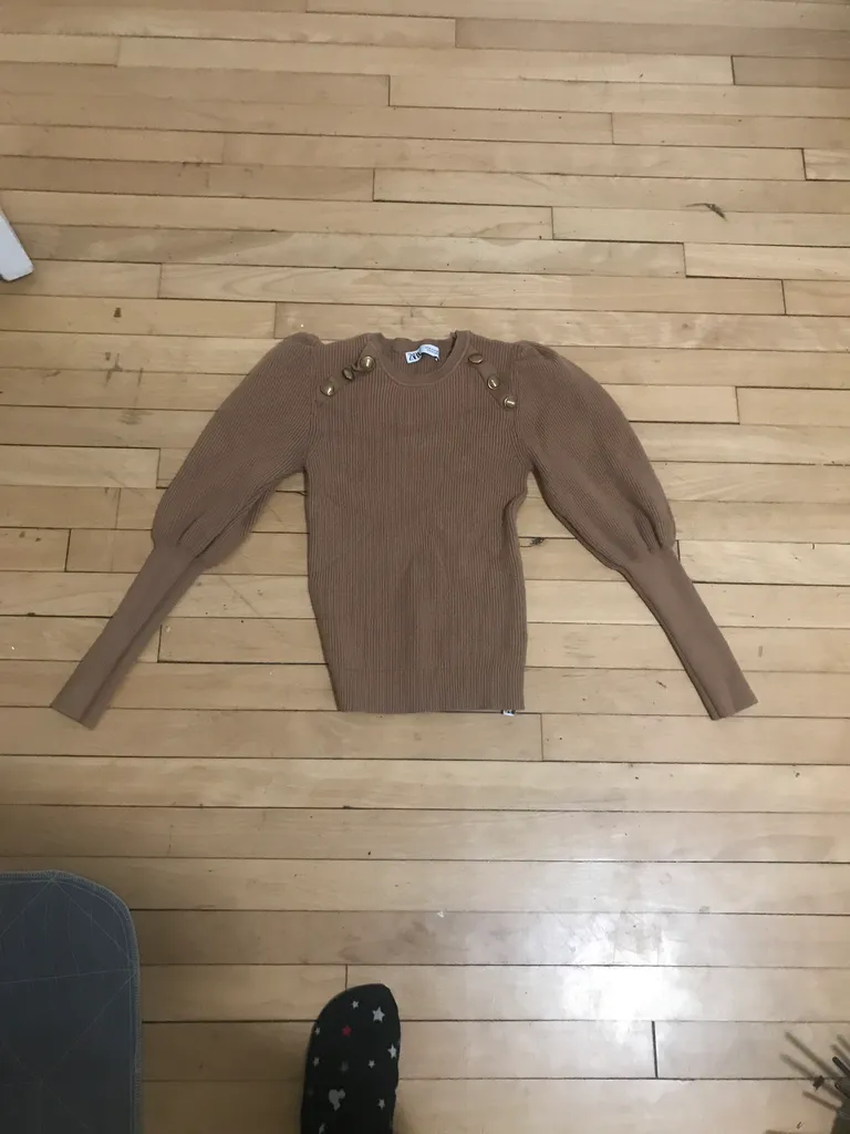 FREE beige stretchy knit sweater tight lower-sleeve w buttons photo 1