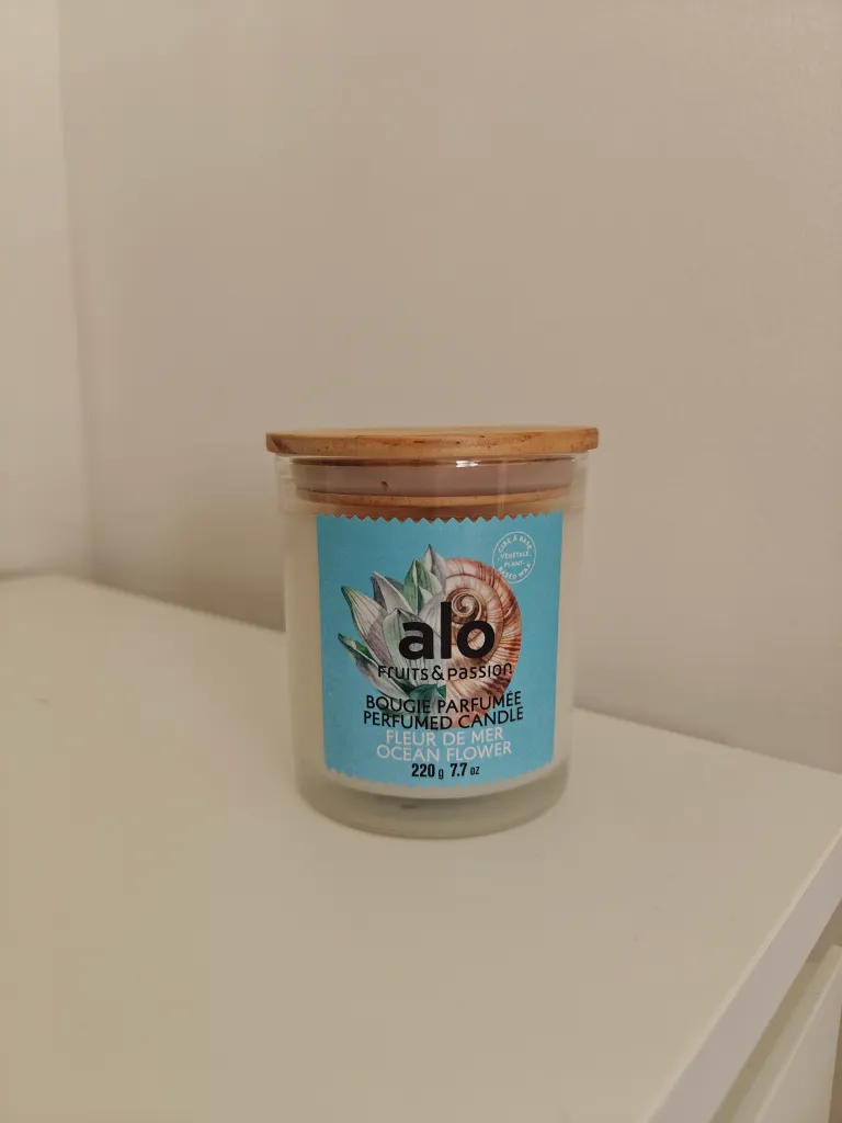 🆕 Scented Candle Ocean Flower photo 1