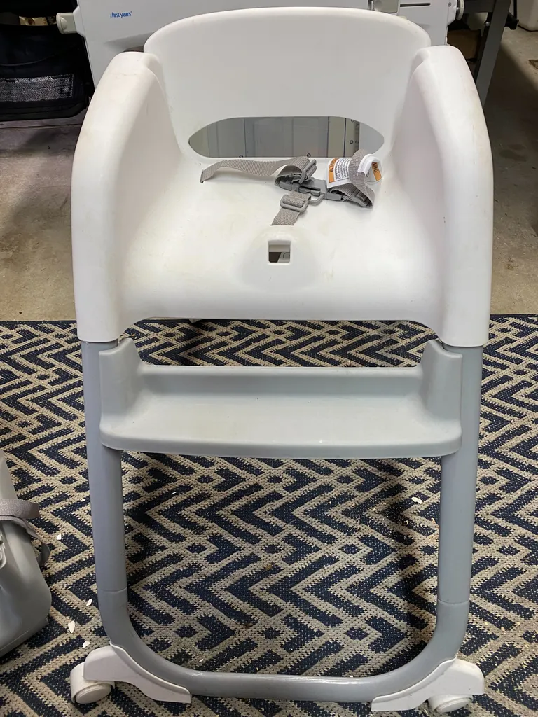 Ingenuity trio 3 in 1 high chair photo 1