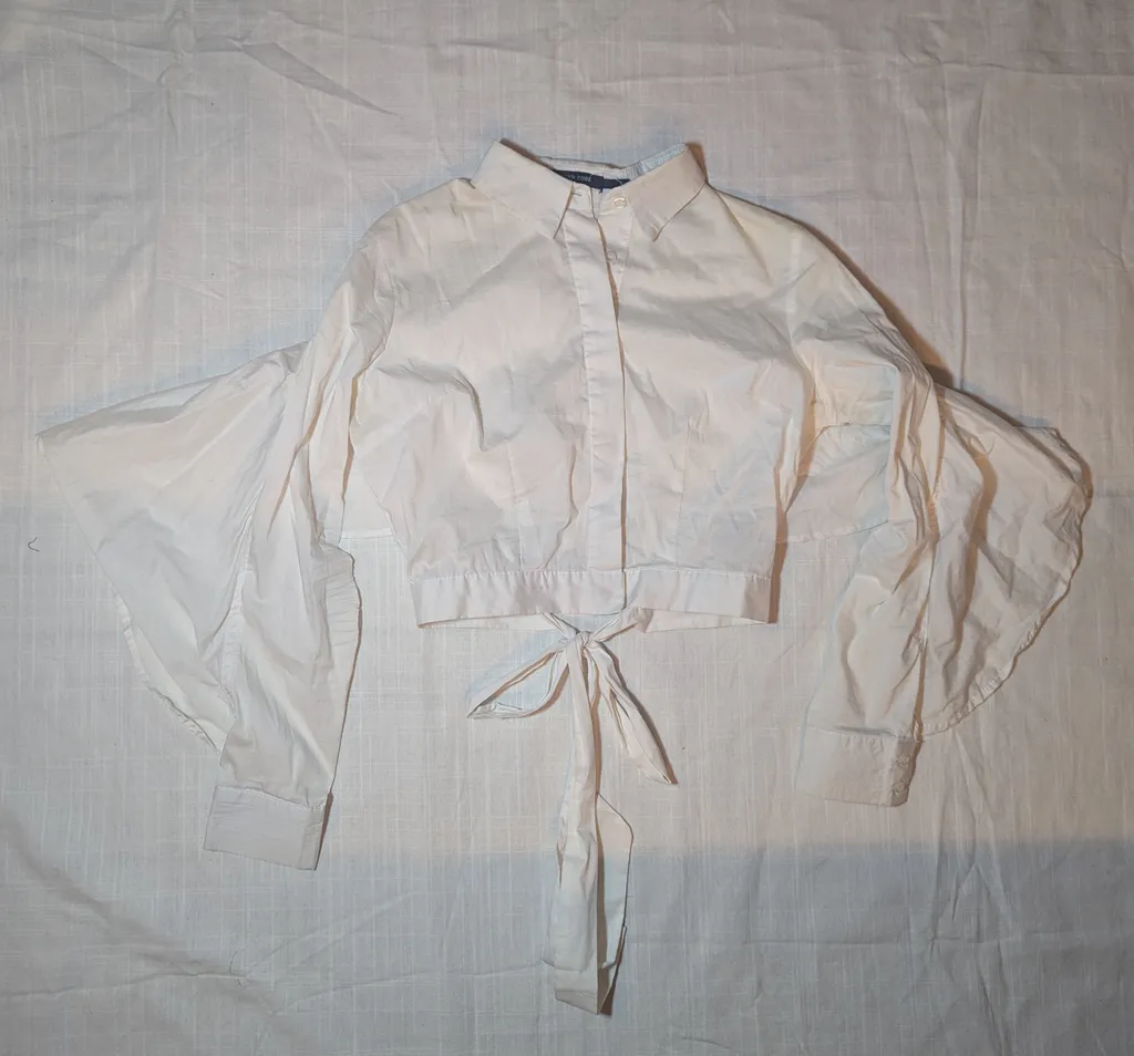Unique batwing dress shirt photo 1