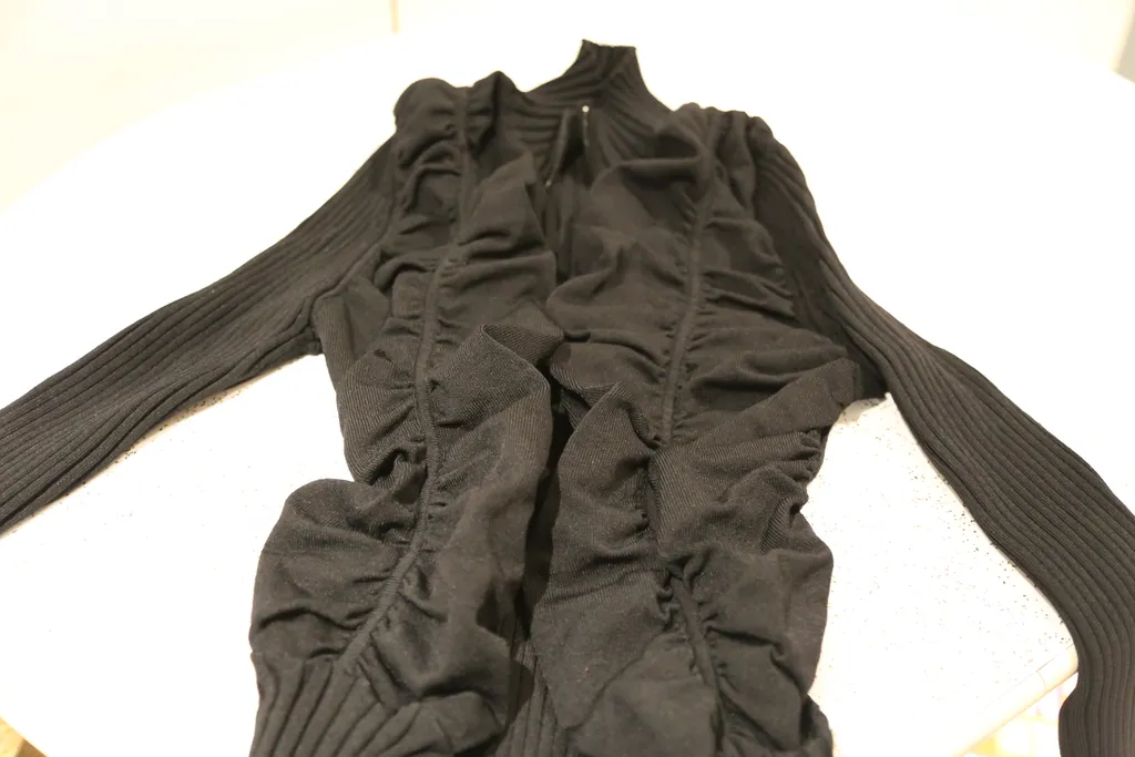 Tristan & Iseut Zip Up M photo 1