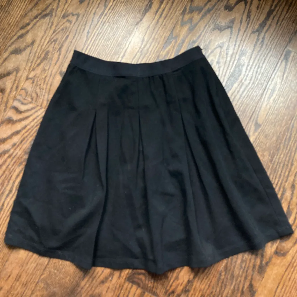 Womans SEVEN SISTERS  size small skirt  photo 1
