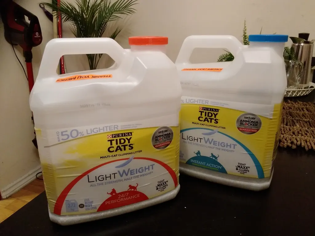 ISO kitty litter  photo 1