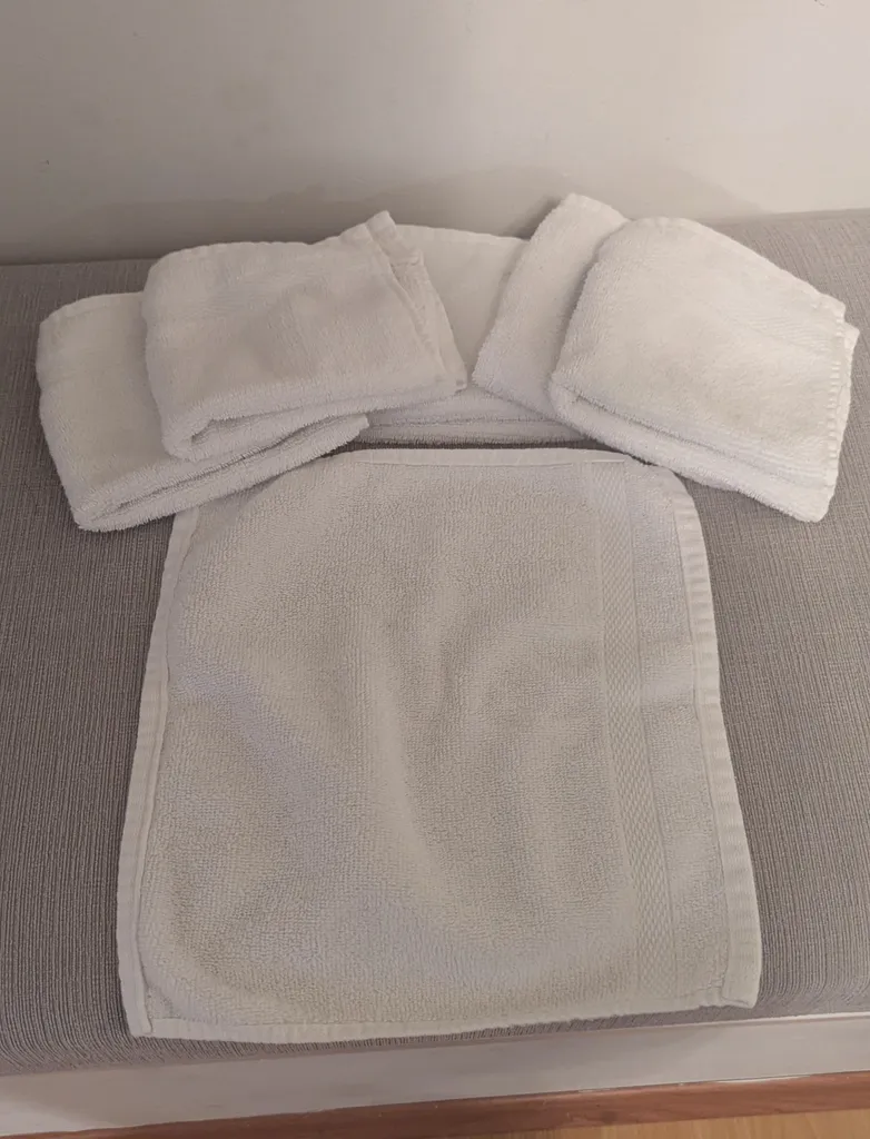 Brand New White Towels and Wash Cloths  photo 1
