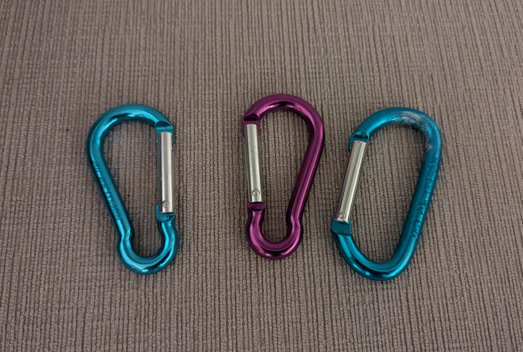 3 Pack Carabiner Clips photo 1