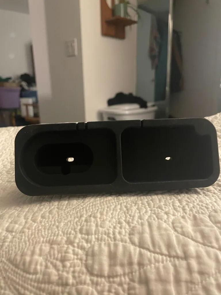 Silicone charging station photo 1