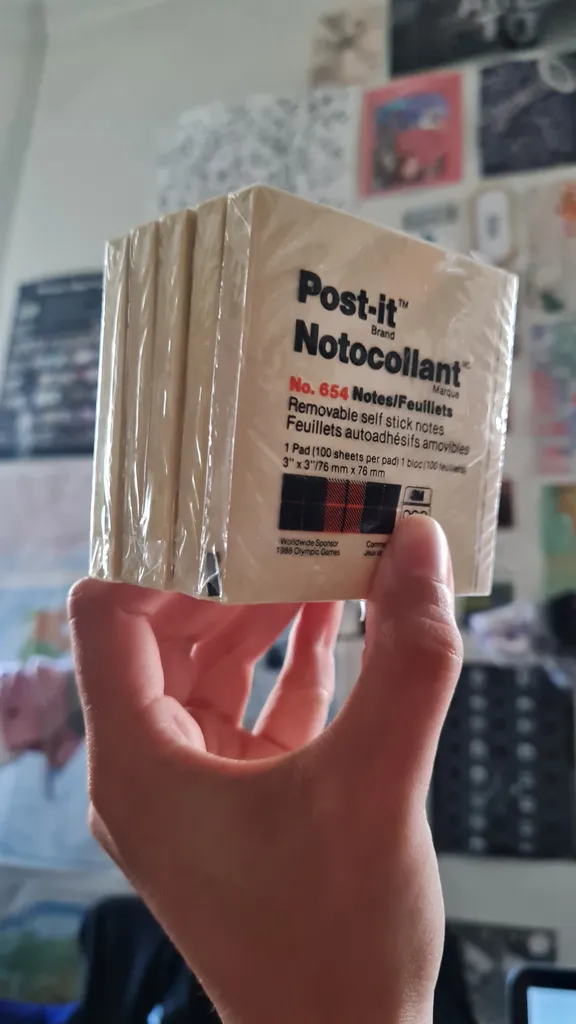 Post it notes photo 1