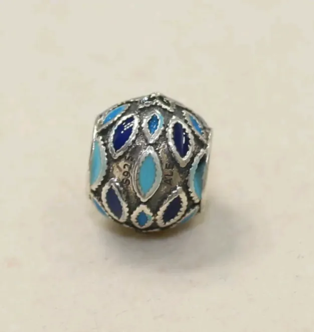 Pandora charm photo 1