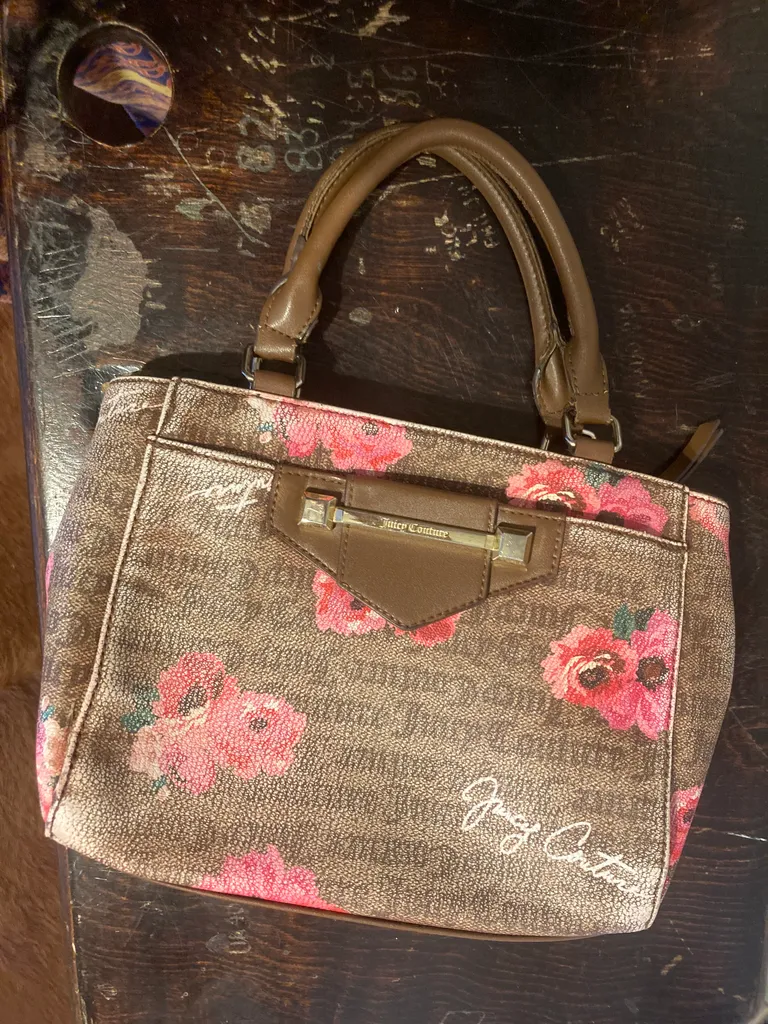 damaged juicy couture bag  photo 1
