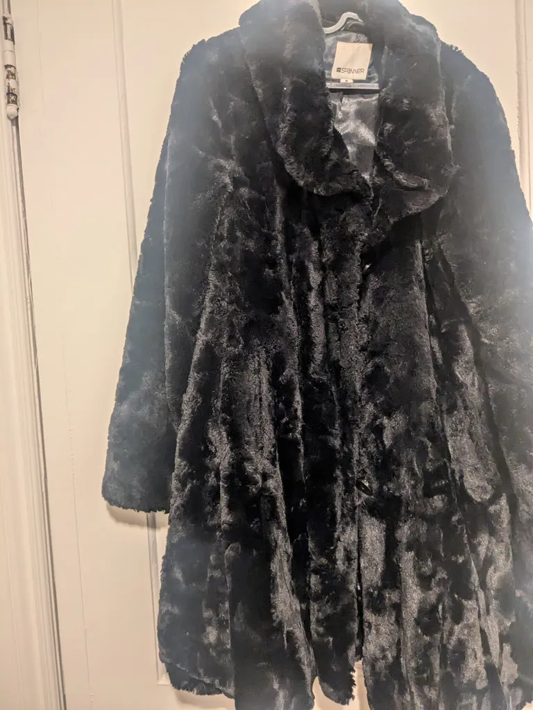 Fake fur jacket  photo 1