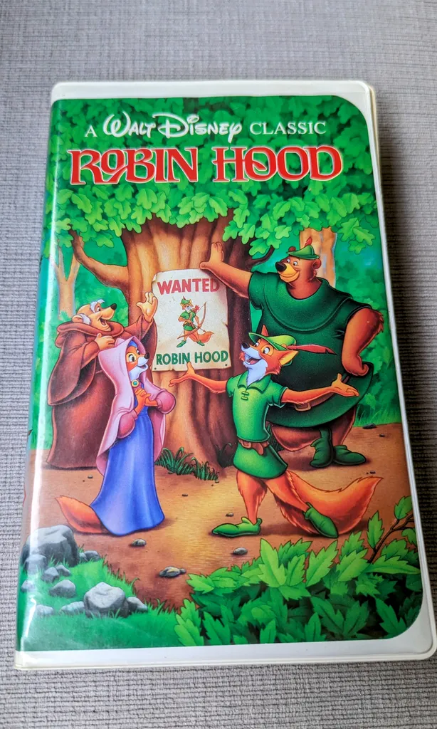 Robin Hood Disney VHS Movie  photo 1