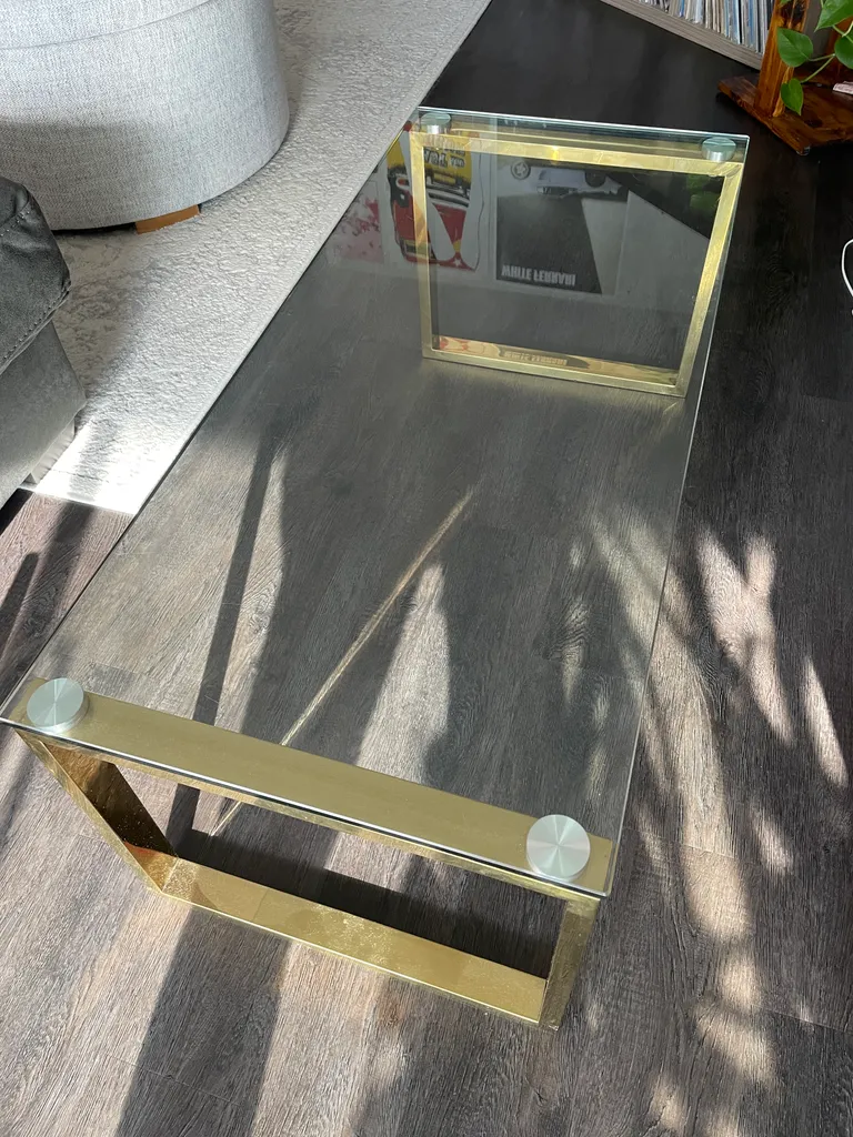 Glass coffee table photo 1