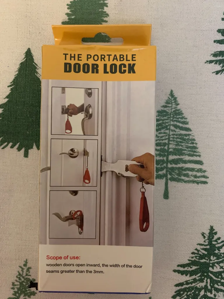 Portable door lock photo 1