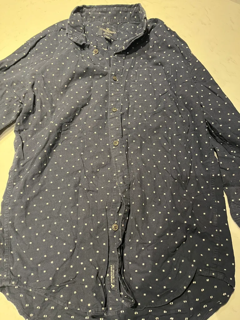 American Eagle shirt photo 1