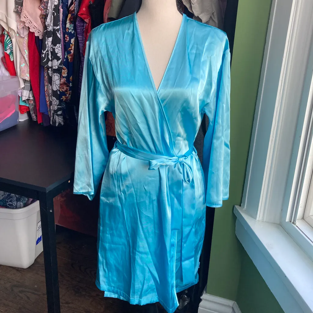LA SENZA SATIN LIKE ROBE photo 1