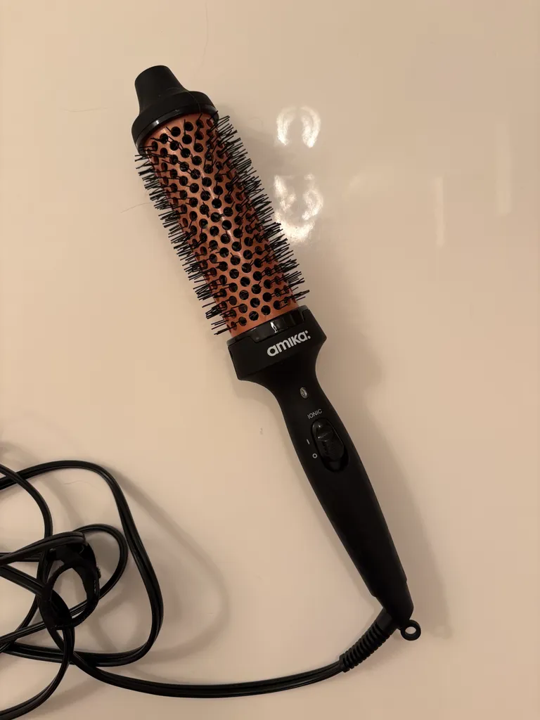 Amika Thermal Brush photo 1