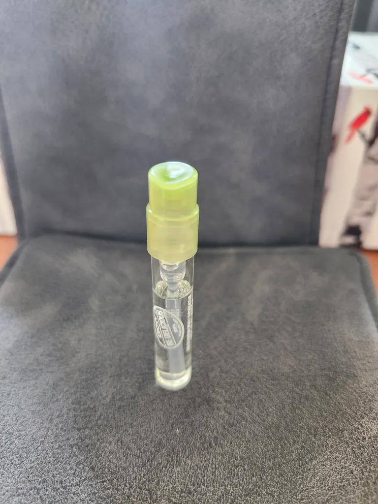 DKNY Be Delicious sample photo 1